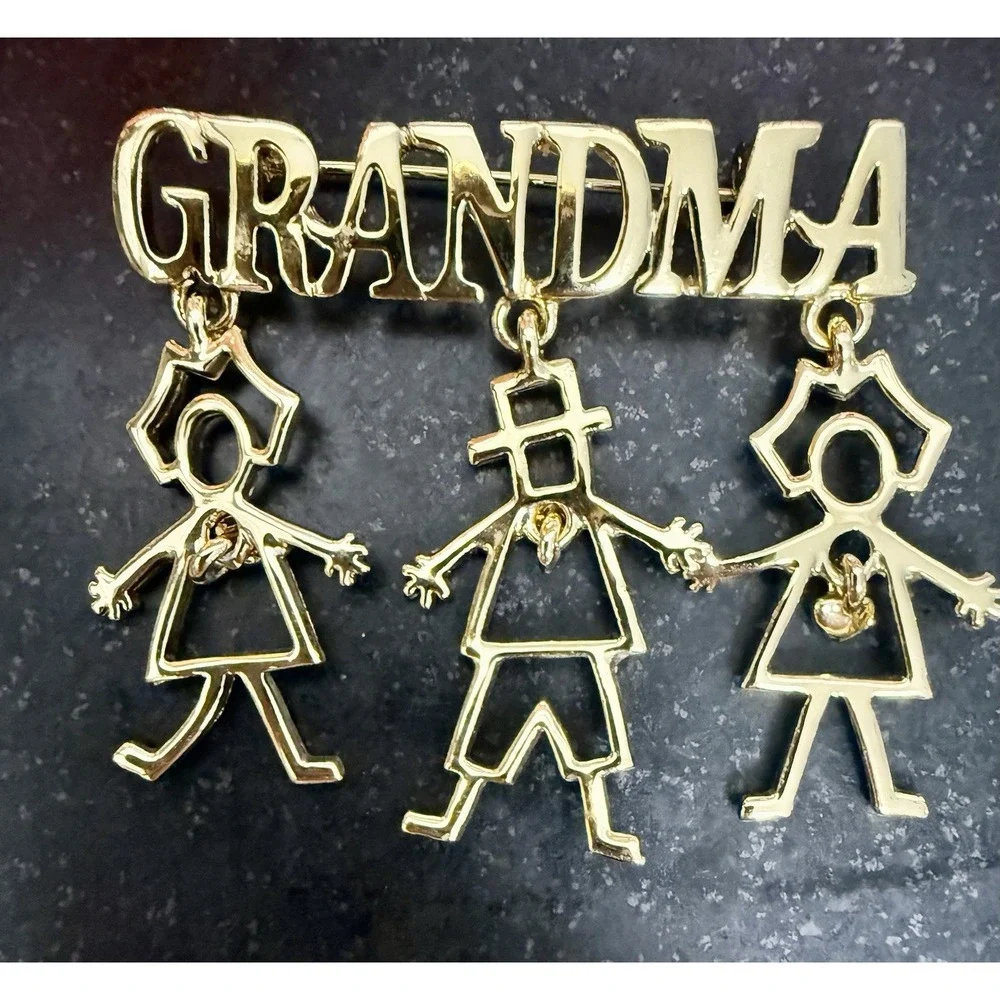 2 Vintage K.I.S. Grandma Gold Tone Brooch Pins Grandchildren Rhinestone Lot
